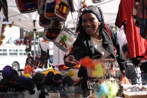 The Mission Artisans Market attracts passersby on Saturdays. Photo by Veronica Moscoso.