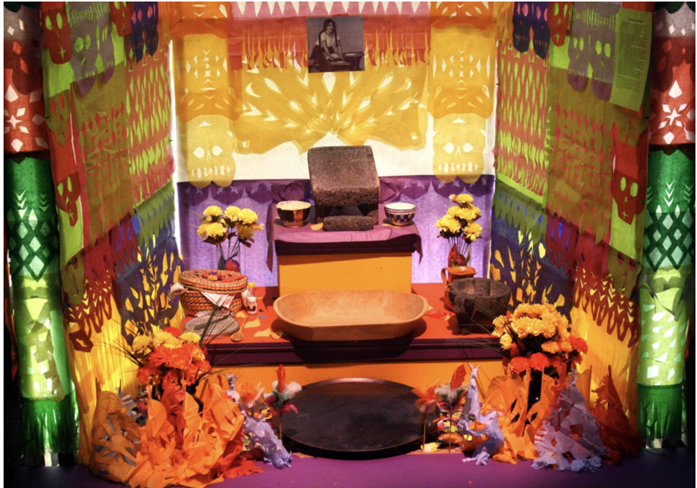 Elements of dia de los muertos altar