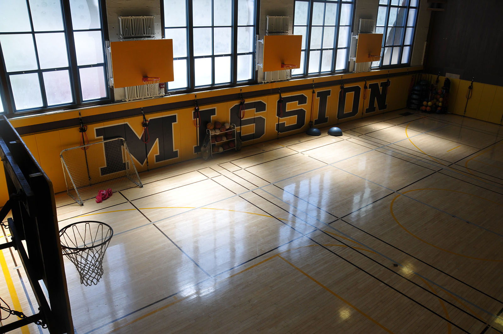Photo shows a gymnasium. Photo: Alejandro Rosas