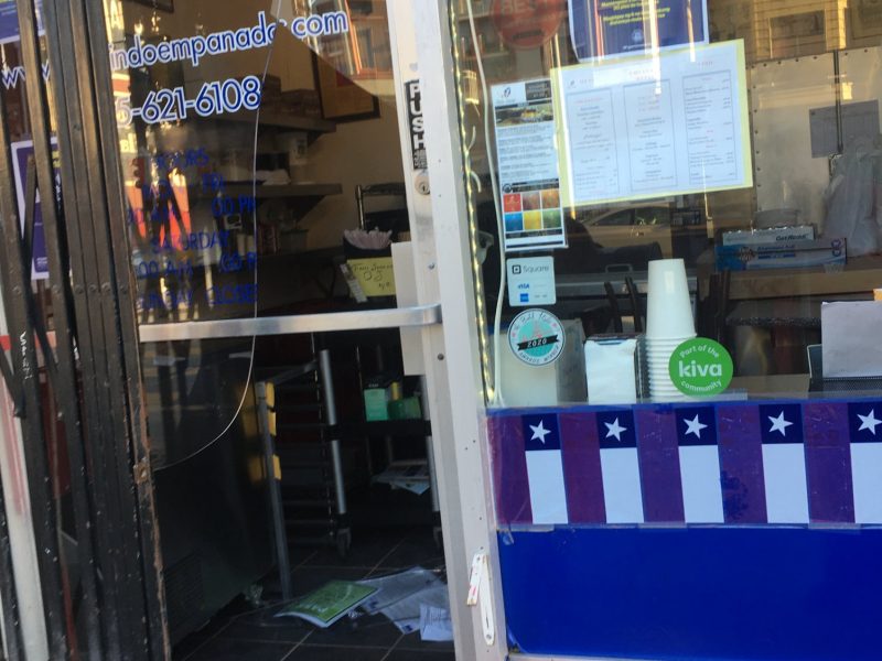 Chile Lindo broken windows