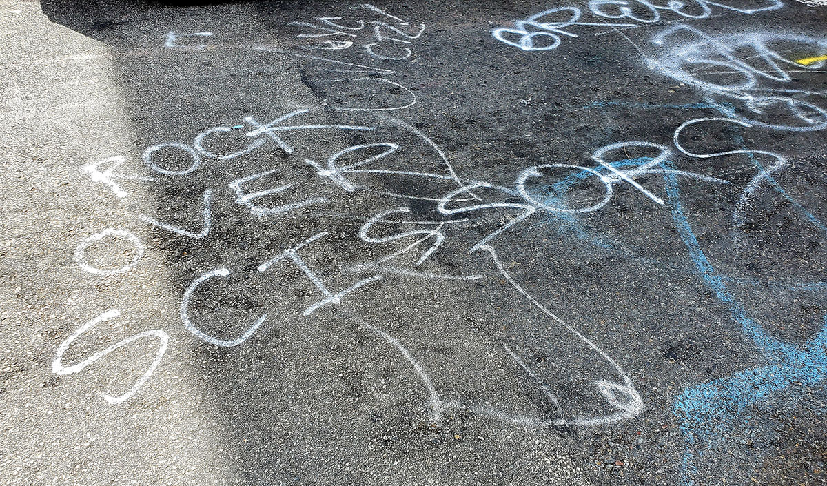 Rock over scissors on Albion