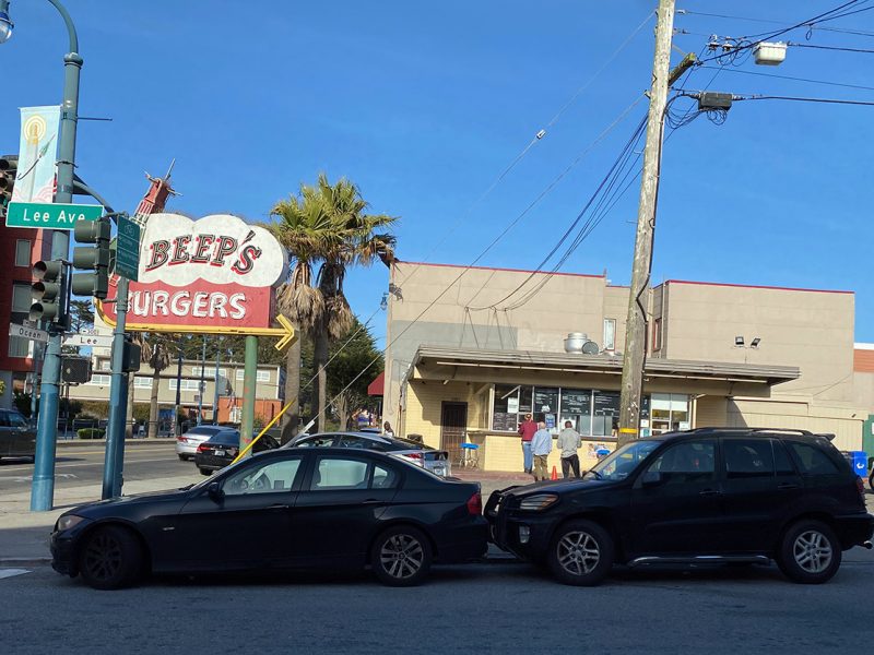 The Burger Wars visits Beep’s Burgers