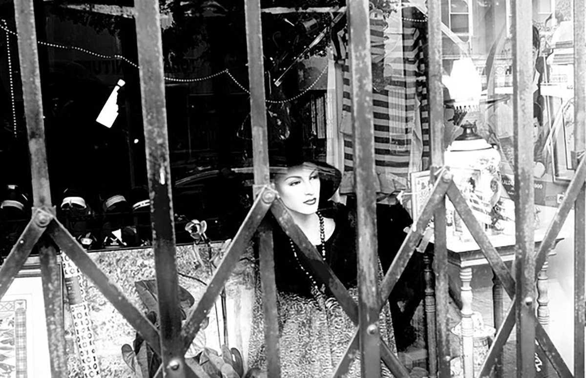 Who's that lady on Mission Street