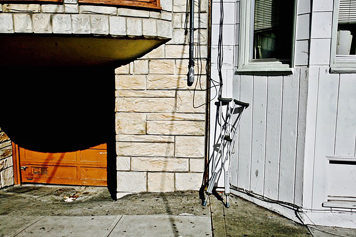 On Guerrero Crutches