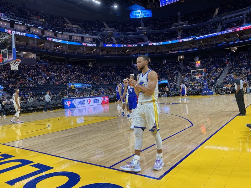 Steph Curry at the March 8 game against the Clippers.