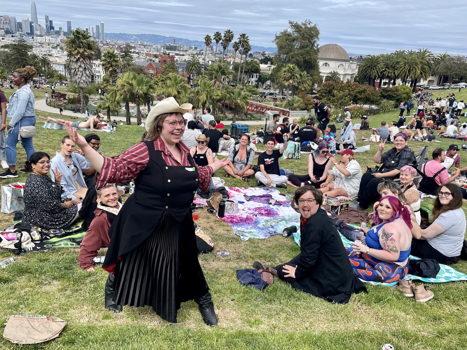 This afternoon, a group of two dozen LGBT singles gathered on the grand slope of Dolores Park.