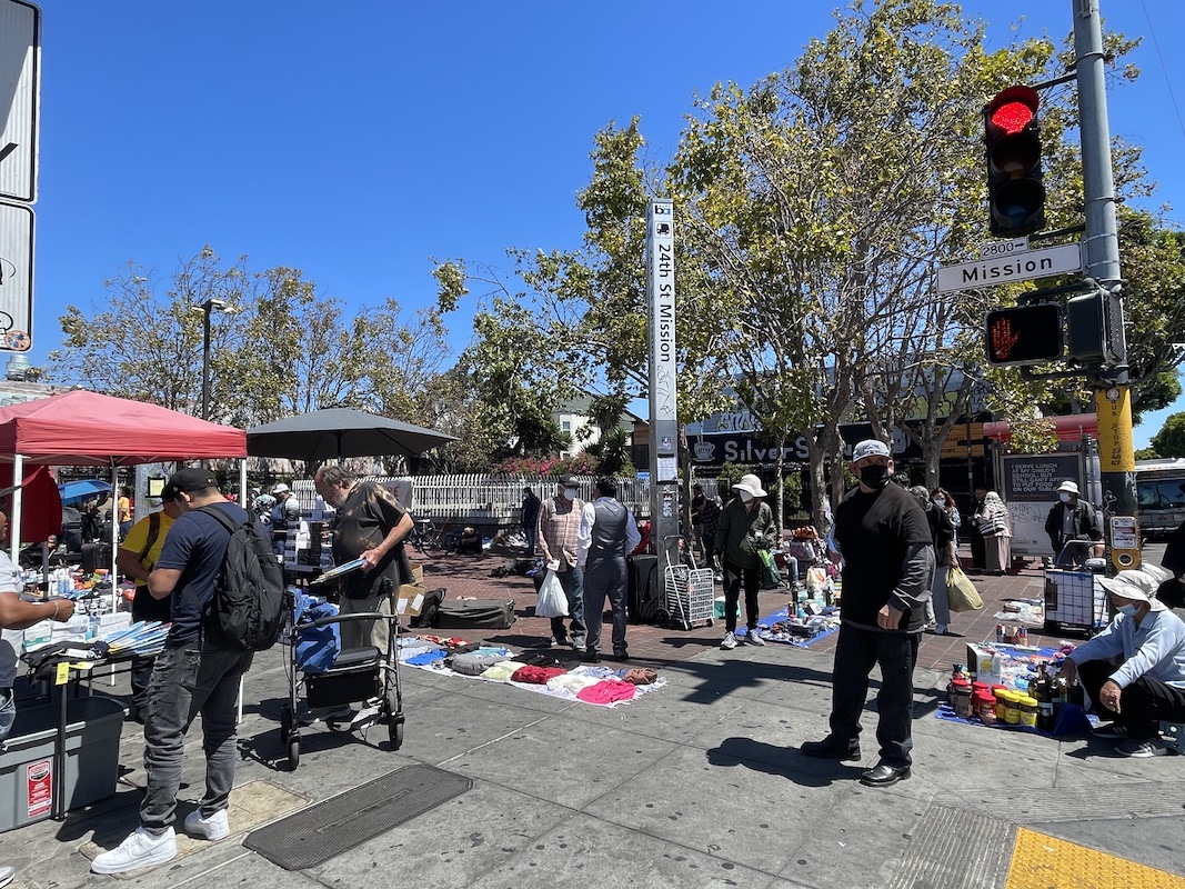 24th Street Bart Plaza