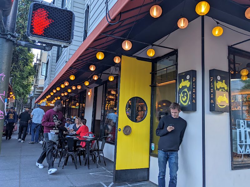 Yellow Moto exterior