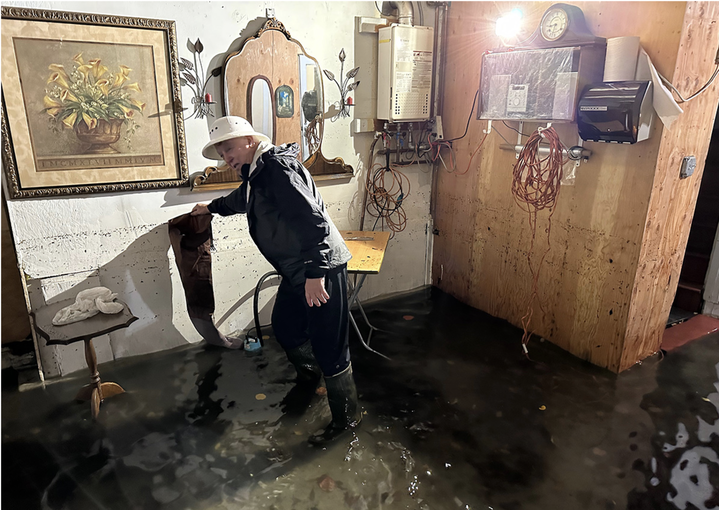 Sam Picazo showing the floodlines.