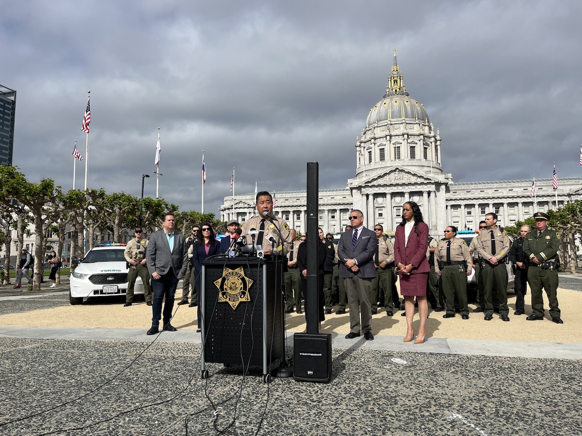 sheriff city hall building plaza