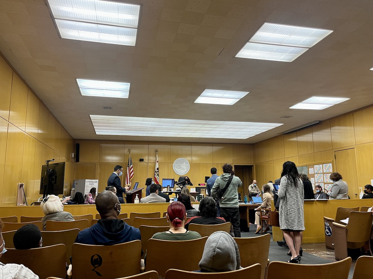 court head light chair