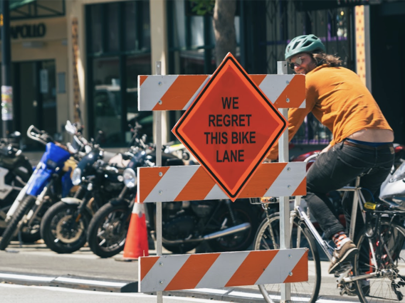 ‘We regret this bike lane:’ SF cyclist adds new signs on Valencia Street