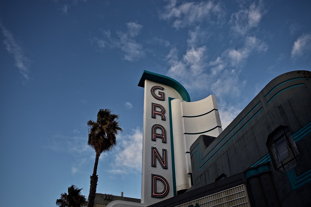 The Grand Theatre on Mission Street in San Francisco.