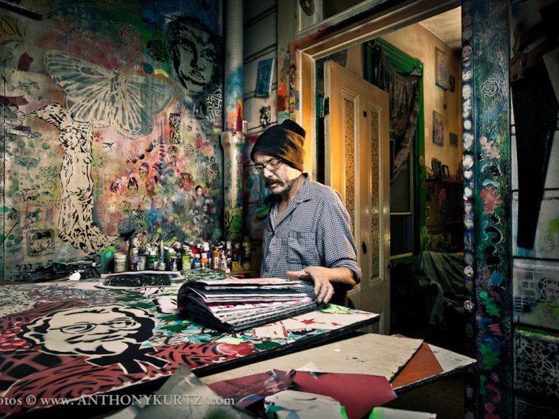 Stencil artist Scott Williams at his home and studio at 20th and Shotwell streets in 2012. Photo courtesy of Anthony Kurtz.