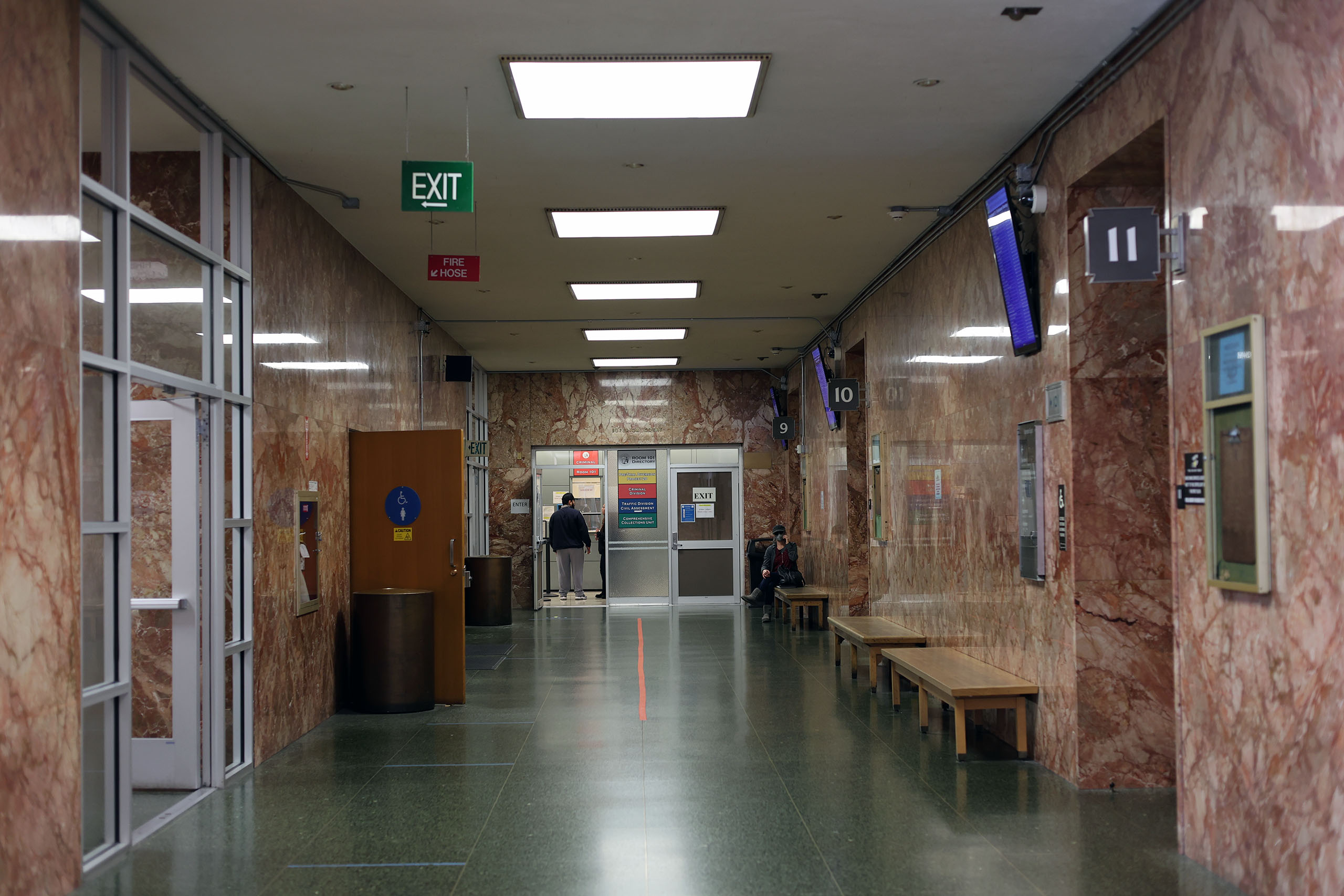 S.F. criminal court dodges clerk strike, but caseload crisis persists