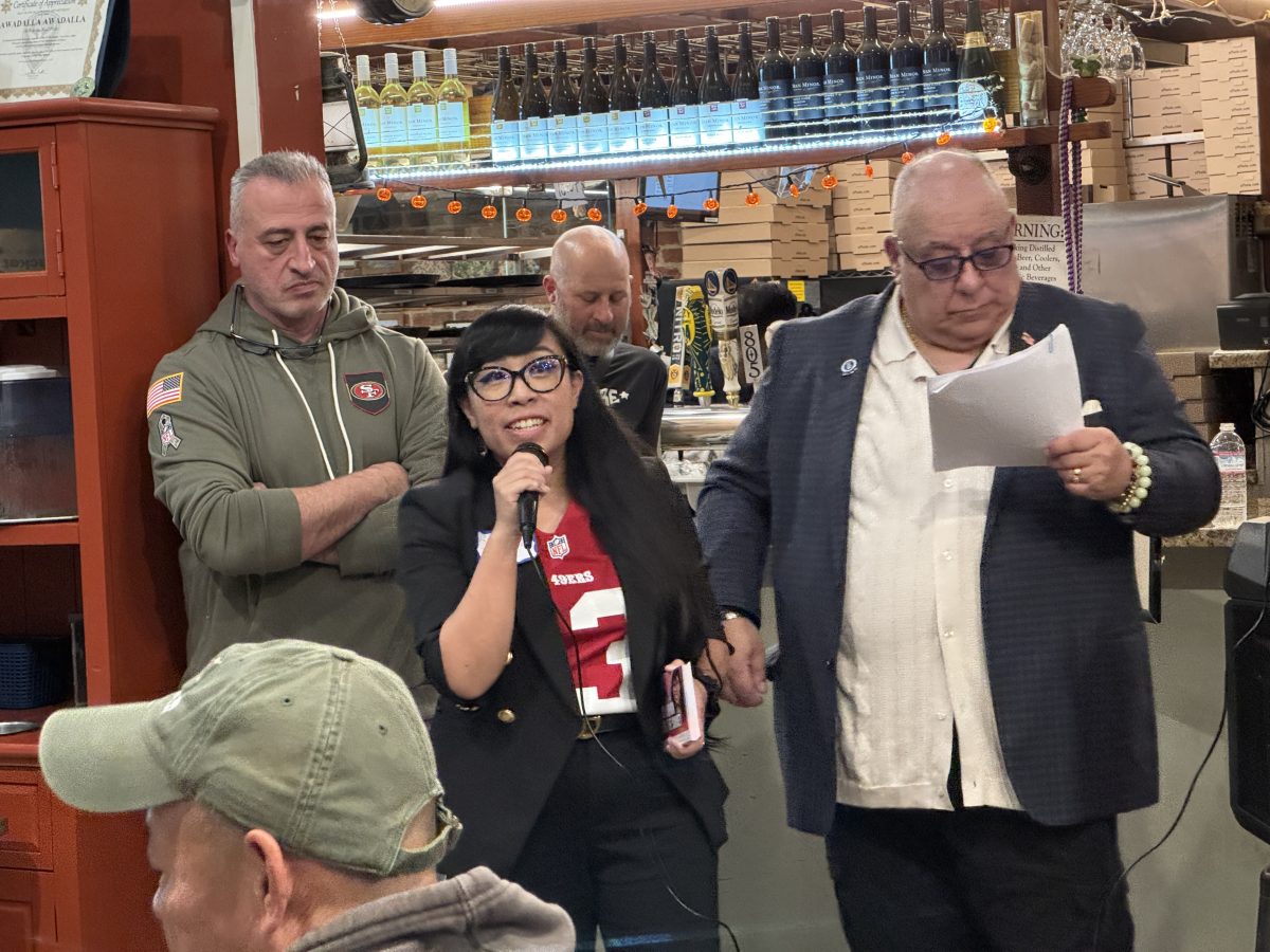 At Sunset merchants’ D4 forum, Natalie Gee wins by a landslide