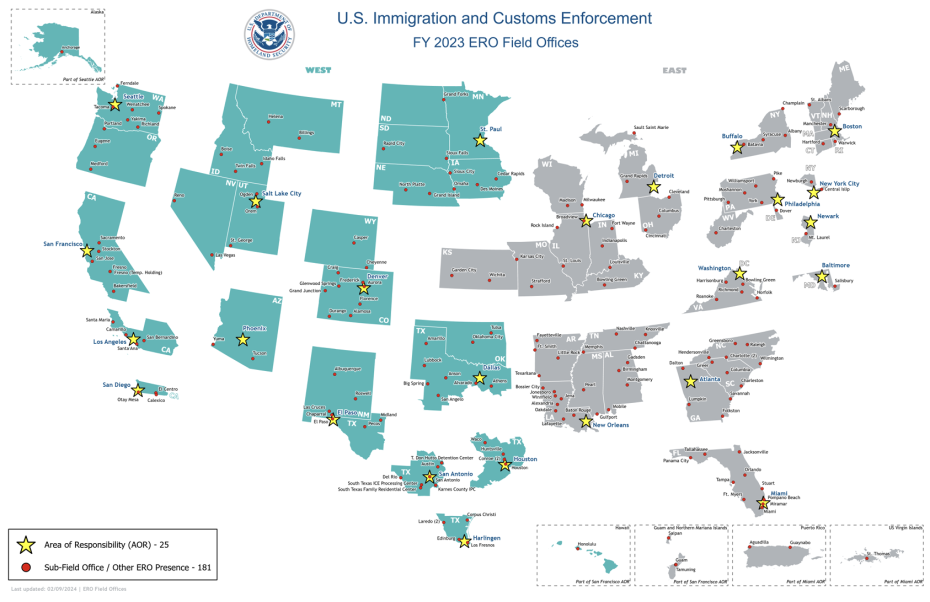 Map of the U.S. showing FY 2023 ICE ERO field offices by state, with stars marking areas of responsibility and red dots for sub-field or other ICE office locations.
