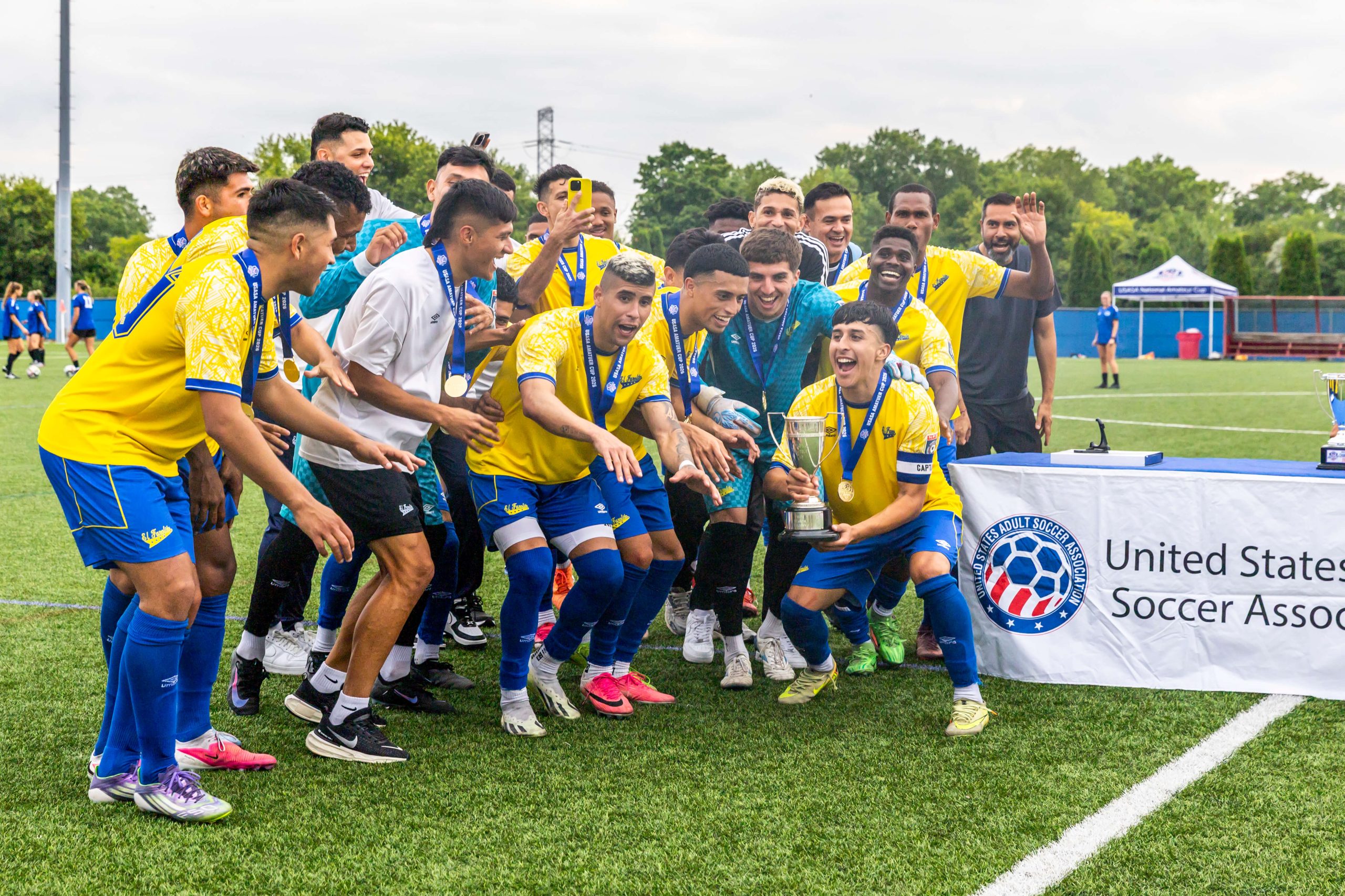 El Farolito's cross-country grind ends in another national championship game