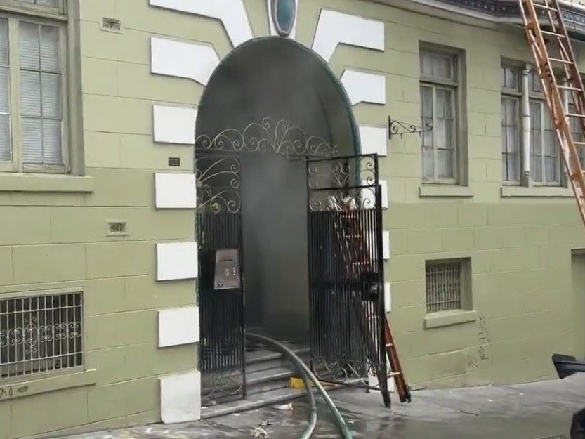 S.F. firefighters extinguish blaze in 6-story Tenderloin apartment building
